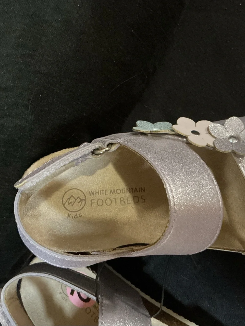 Sandals White Mountain Girls Lavender Metallic Flower Strap Sandals sz 12 flower
